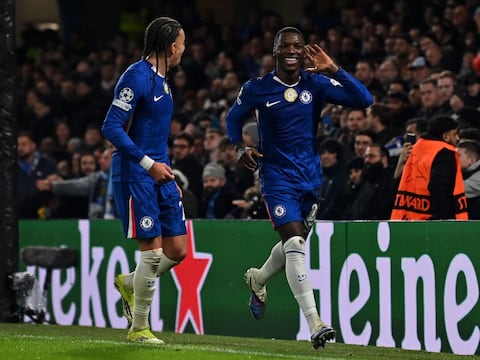 Moisés Caicedo se luce con un gol en la Champions League con el Chelsea
