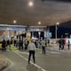Protesta de taxistas en Bogotá termina en disturbios en aeropuerto internacional El Dorado