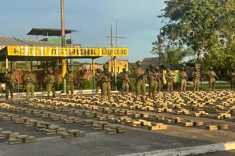 Ministro de Defensa de Colombia destaca cooperación con Ecuador contra el narcotráfico tras incautación en la frontera