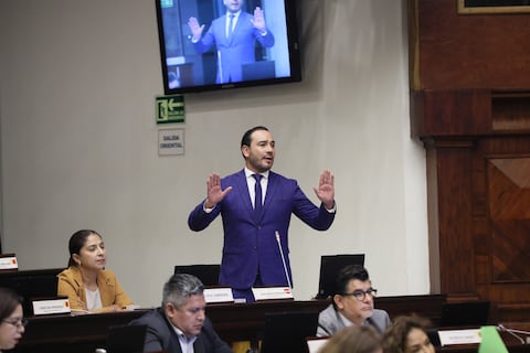 Juez notifica a legislador Juan Andrés González para que se defienda en el proceso en su contra por presunta calumnia
