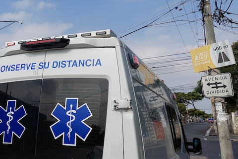 ‘Me decían que estaba casi muerta mi hermana’: joven ingresó a clínica de Guayaquil para una liposucción y terminó en coma