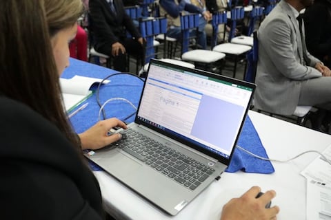 CNE realiza el enceramiento de la base de datos del sistema de escrutinio de la consulta popular