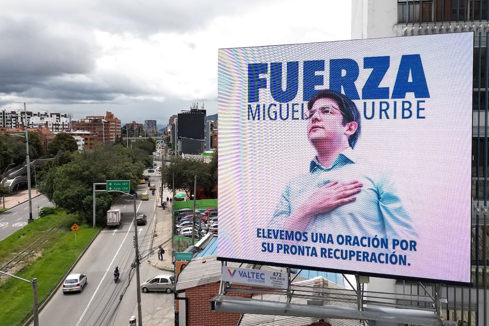 Miguel Uribe presenta signos de evolución clínica, según la Fundación Santa Fe