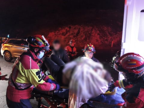 Siniestro de tránsito en la vía Quito–Papallacta dejó a siete personas afectadas
