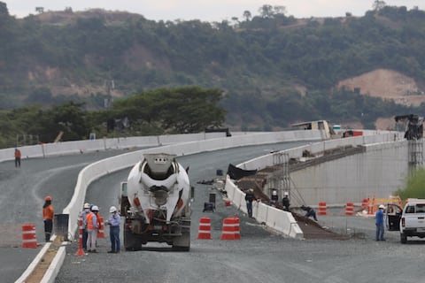 Proyecto urgente de Daniel Noboa sobre gobiernos locales propone que el 70 % de su presupuesto se destine a mantenimiento de infraestructura de obras y servicios