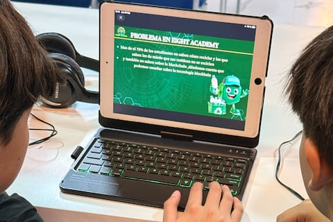 Green Hackers: estudiantes ecuatorianos de educación básica crean una app con visión ambiental