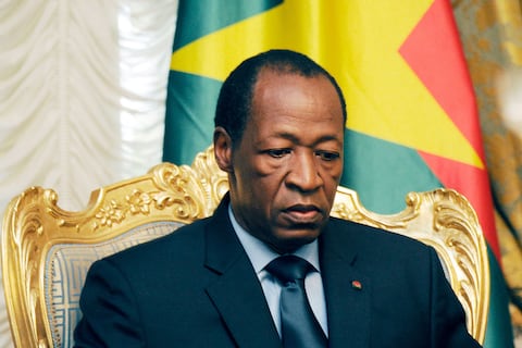 Condenan a cadena perpetua a expresidente de Burkina Faso por el asesinato de su predecesor