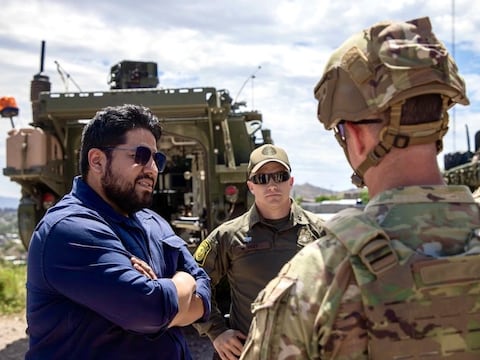 Joseph M. Humire, subsecretario adjunto de Defensa de los Estados Unidos, se reúne con autoridades ecuatorianas