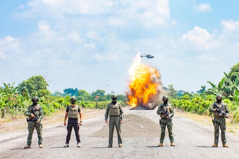 Fuerzas Armadas inhabilitan pista aérea en El Triunfo: cada aeronave que no logra operar representa pérdidas de hasta $ 10 millones para el narcotráfico