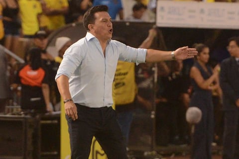 Pool Gavilánez, DT de Guayaquil City, sueña con ganar la Copa Libertadores, pero con Barcelona SC: ‘¡Imagínate lo que sería la ciudad!’