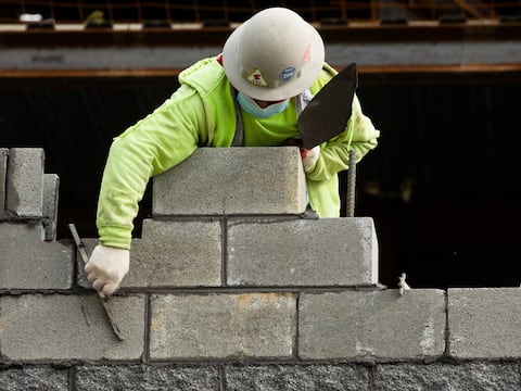 Casi un millón de albañiles harán falta en dos años en EE. UU.