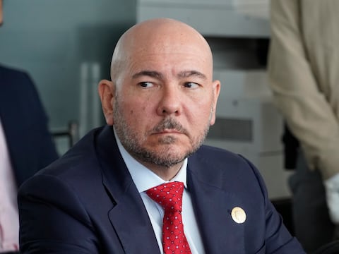 ‘Esto es solo el inicio, los vamos a buscar en cada rincón’: Ministro de Defensa sobre ofensiva contra los carteles de droga