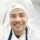 Henry Bustamante cede a las lágrimas al hablar de la ilusión que le despierta su formación como chef