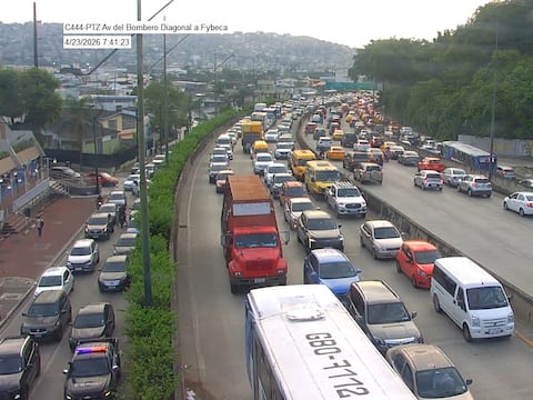Congestión vehicular en tramo de la avenida del Bombero