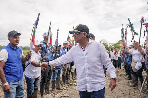 Presidente Gustavo Petro propone a Daniel Noboa una agenda bilateral para controlar los puertos y evitar el contrabando de fentanilo