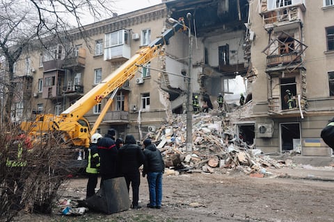 Seis fallecidos en Ucrania por bombardeos rusos
