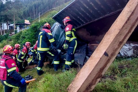 Ejército lamenta fallecimiento de dos militares en siniestro de tránsito en la vía Quito-Papallacta