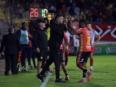 Norberto Araujo interesa en Perú, pero ya habría tomado una decisión. ¿Se queda en Deportivo Cuenca?
