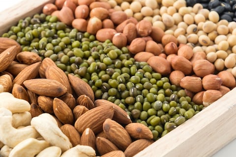 Perder peso comiendo: nutrición centrada en el equilibrio y el disfrute con alimentos integrales, saludables y saciantes