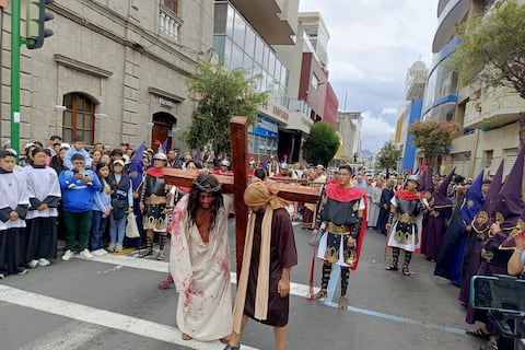 Viernes Santo en Ambato con dramatización de la pasión de Cristo y cuatro horas de recorrido