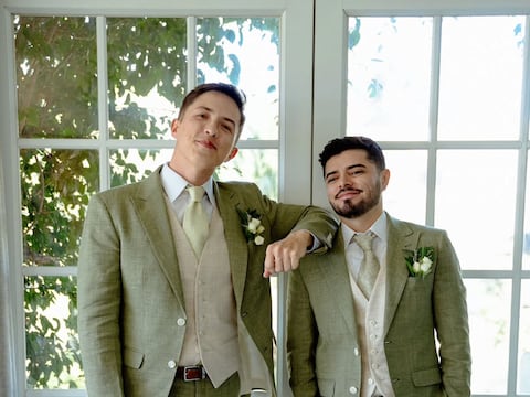 Diego Ulloa de EnchufeTV comparte fotos de su boda con Serghej Ferla: “Por siempre juntos”