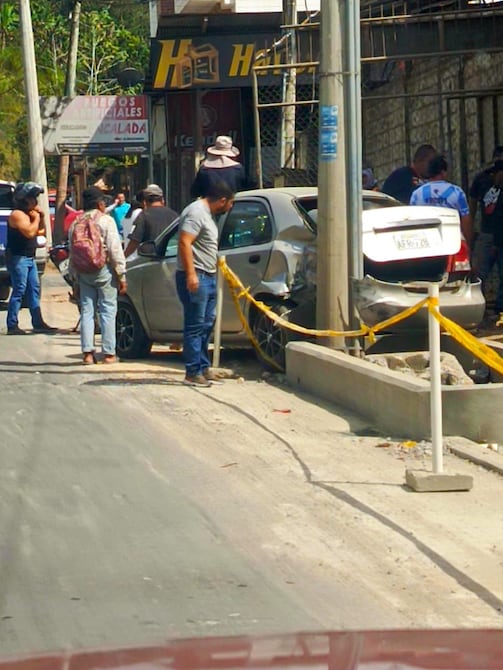 Piloto de rally fue acribillado cuando circulaba en carro en Piñas, en El Oro