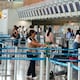 Sin vuelos de Spirit Airlines, pasajeros buscan cómo reprogramar viajes en Guayaquil