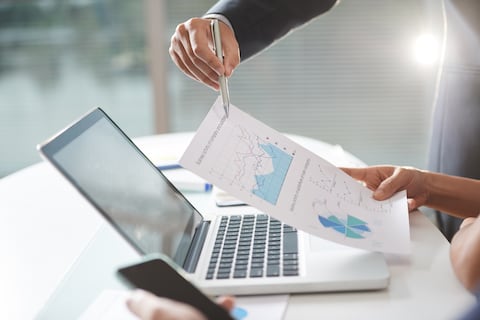 Panorama económico en Ecuador se ensombrece a puertas del extendido periodo electoral, consulta del Yasuní y fenómeno de El Niño