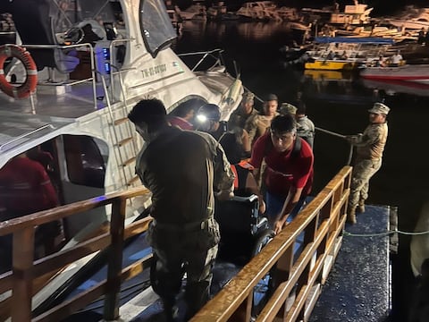 Emergencia marítima en Tortuga Bay: 28 rescatados y un fallecido, según la Armada