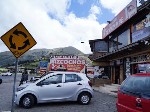 Un 40 % de quiteños que salieron de la capital retornaron horas antes de que finalice el feriado