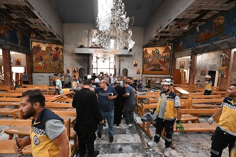 Al menos 20 muertos en un atentado en una iglesia en Siria, autor sería un miembro del Estado Islámico