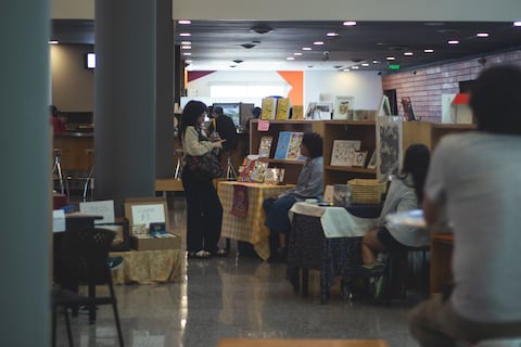 Las Independientes, el encuentro de las nuevas editoriales y el público guayaquileño: ‘Sin los trabajadores de la cultura, no existiría el libro’, dice la coordinadora Jessica Zambrano