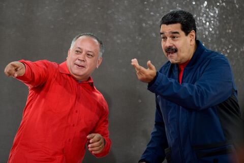 Diosdado Cabello ofrece diario El Nacional a trabajadores en Venezuela