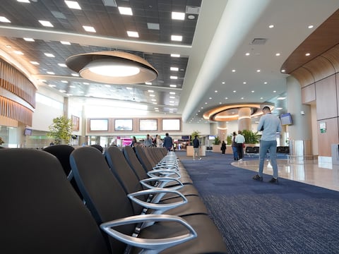 Aeropuerto de Quito estrena nueva zona ampliada para pasajeros: así luce la terminal de 52.000 metros cuadrados