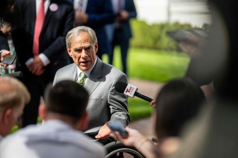 Estado de EE. UU. busca suspender nuevas solicitudes de visas para trabajadores altamente calificados