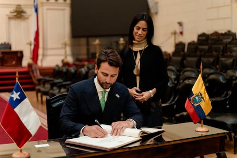 Niels Olsen impulsa alianza parlamentaria regional para fortalecer cooperación legislativa