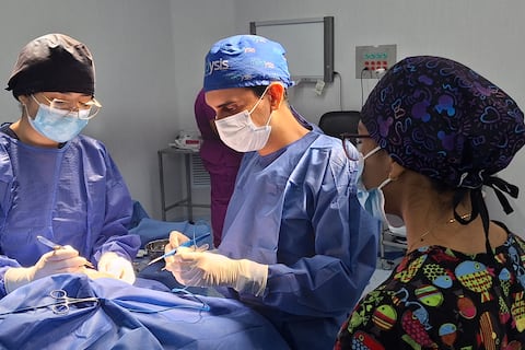 Niño de 4 años recibe cirugía gratuita de $ 50.000 y recupera su salud en Manabí