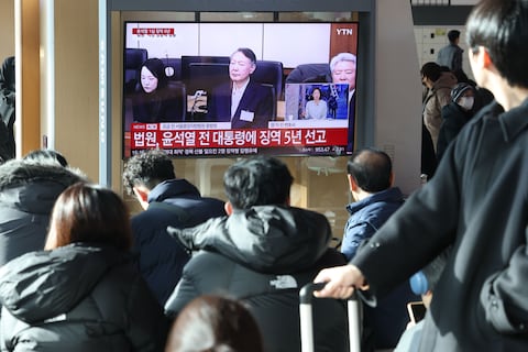 Expresidente surcoreano condenado a 5 años de cárcel en su primer juicio por la ley marcial