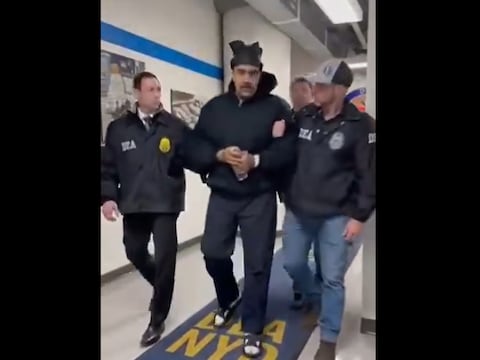 Difunden primeras imágenes de Nicolás Maduro escoltado por la DEA en Nueva York