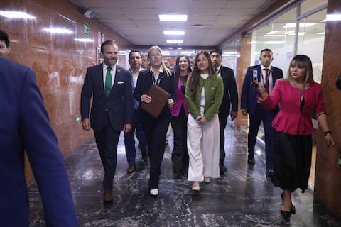 Asambleísta Annabella Azín presenta proyecto de ley para ayudar a empresas con problemas financieros y cuidar empleos