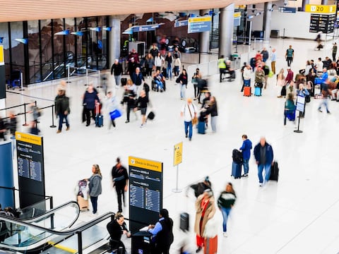 EE. UU. supera por segundo día los mil vuelos cancelados por el cierre del Gobierno