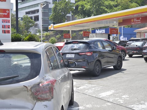 Abastecimiento en gasolineras es normal, pero inusual demanda dejó a unas de ellas sin ‘stock’ por algunas horas