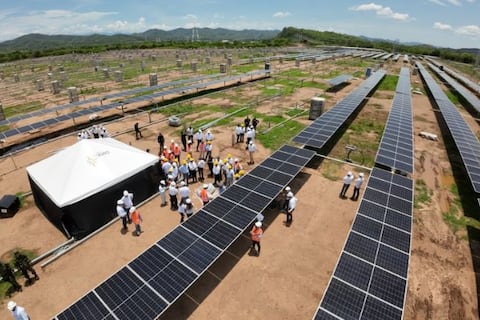 Parque solar más grande de Colombia cerca de estar completo, su costo es