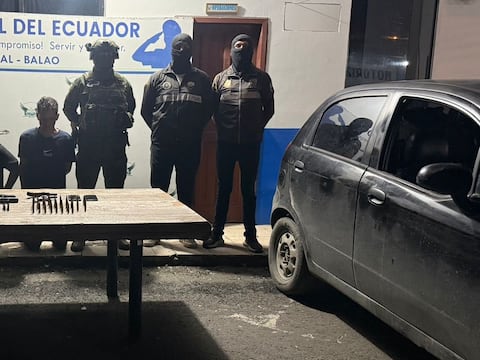 Detenidos dos extorsionadores con seis armas de fuego en Naranjal