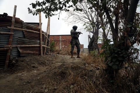 Santa Elena: dos militares involucrados en caso de ejecución extrajudicial quedaron libres con medidas alternativas, Fiscalía pide reformular cargos