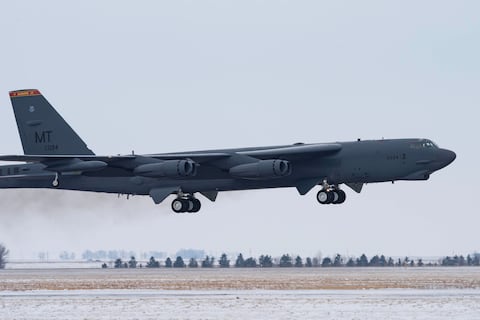 Los intimidantes bombarderos B-52H Stratofortress que diezmaron la moral de la Guardia Republicana iraquí, ahora vuelan cerca de Venezuela