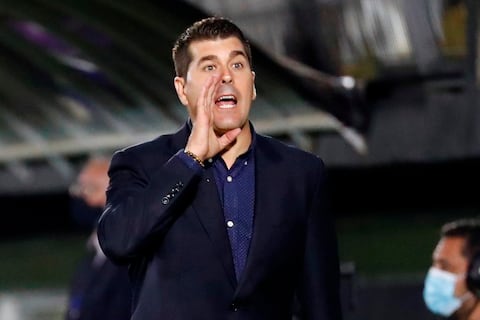 Emelec vuelve a quedar bloqueado: demanda de Ismael Rescalvo provoca una nueva prohibición para inscribir jugadores