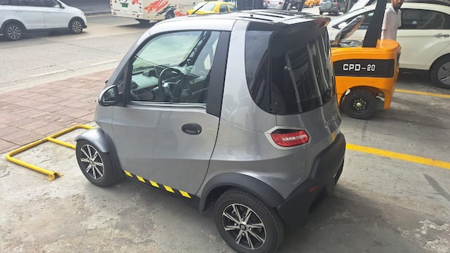 Carro chino de 2,3 metros de largo y a $ 7.800 es uno de los 82 modelos eléctricos que se venden en Ecuador