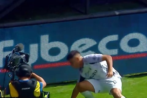 ¡Hasta 12 meses de baja! Santiago Arrieta, delantero de Leones FC, se rompió los ligamentos tras festejar un gol ante Independiente del Valle