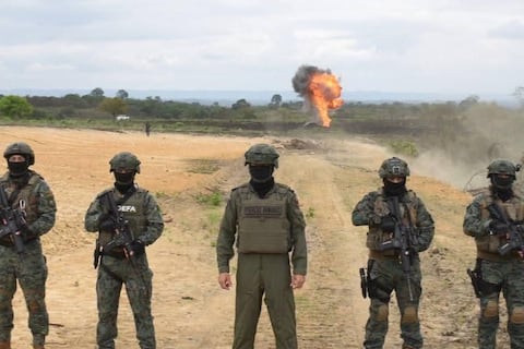 Fuerzas Armadas de Ecuador inhabilitan pista usada presuntamente para narcotráfico en Pedro Carbo